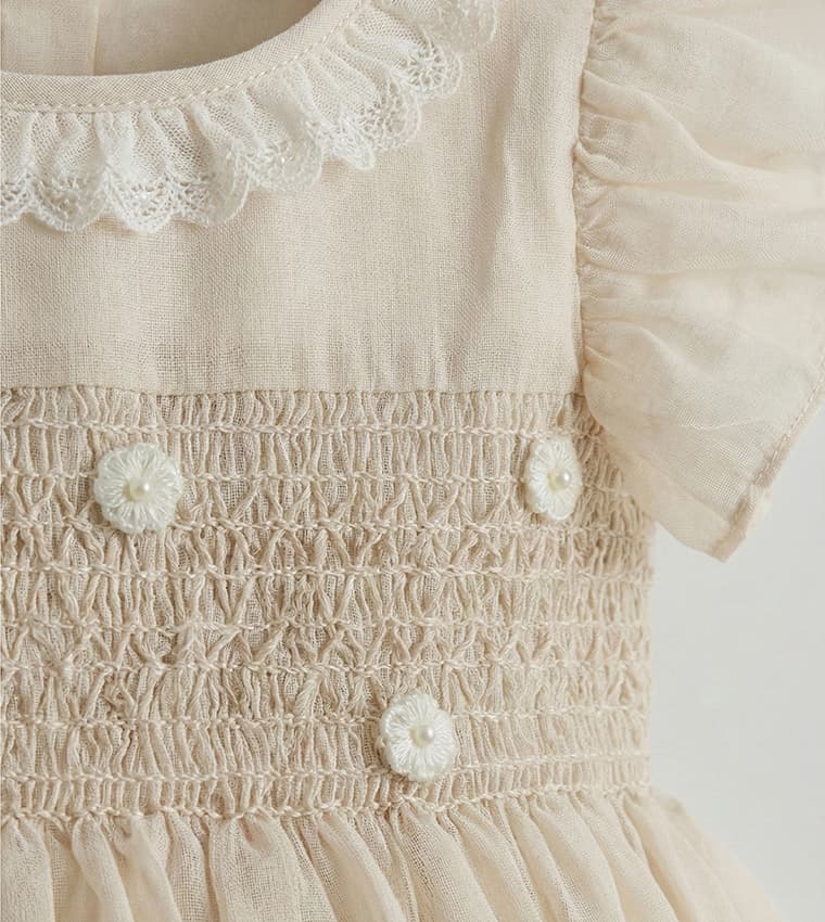 Product view https://mage-cdn.babiesandmore.com/catalog/product/c/w/cwtgdr145s26_4.jpg1