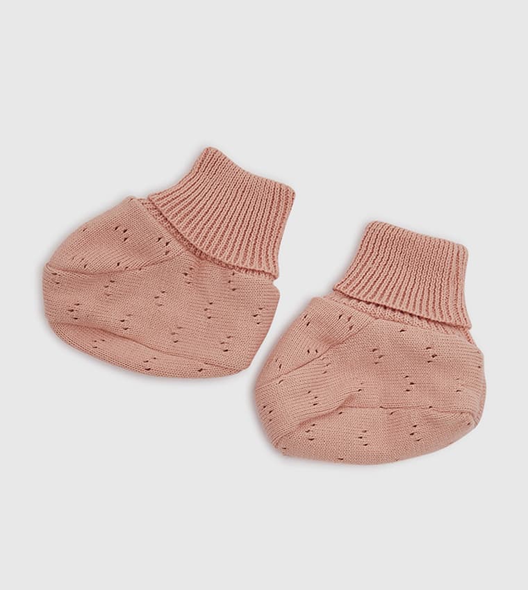 Product view https://mage-cdn.babiesandmore.com/catalog/product/s/h/shnbbo54a25w_6.jpg1